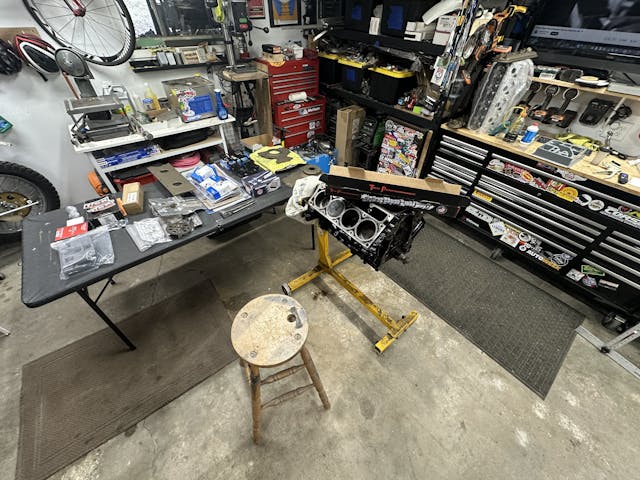 LS engine assembly 9