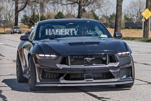 Mustang GT500 mule spy image camo front