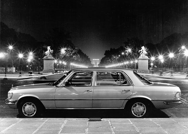 Mercedes-Benz W116 S-Class profile night