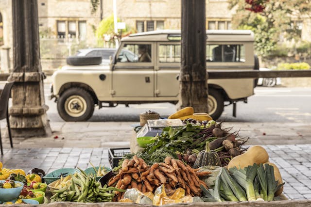 vintage land rover england road trip