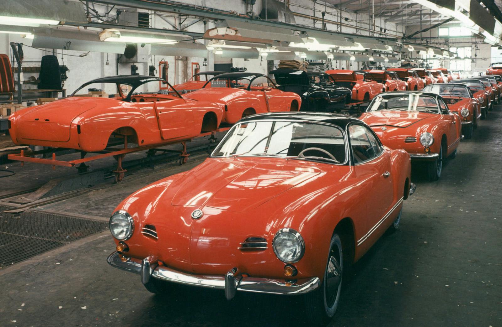 VW Karmann Ghia production line