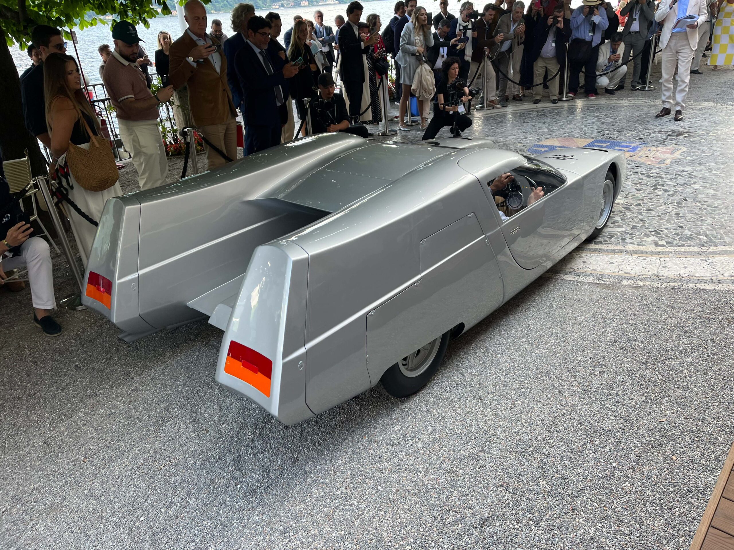 The OSI Silver Fox Is a Wild Prototype with a Fascinating