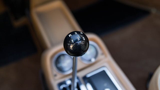 1984 Ferrari 308 GTS shifter