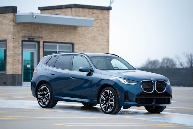 2025 BMW X3 30 xDrive exterior passenger's side front three quarter parked