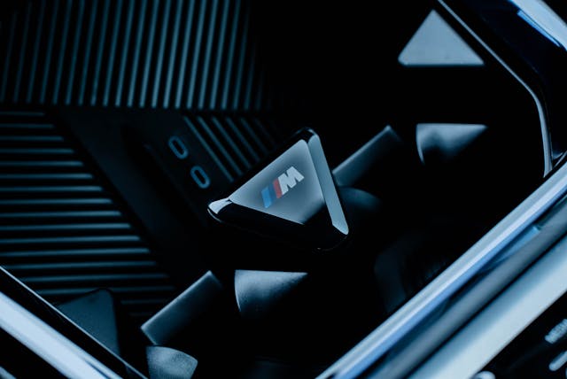 2025 BMW X3 30 xDrive interior cup holder detail