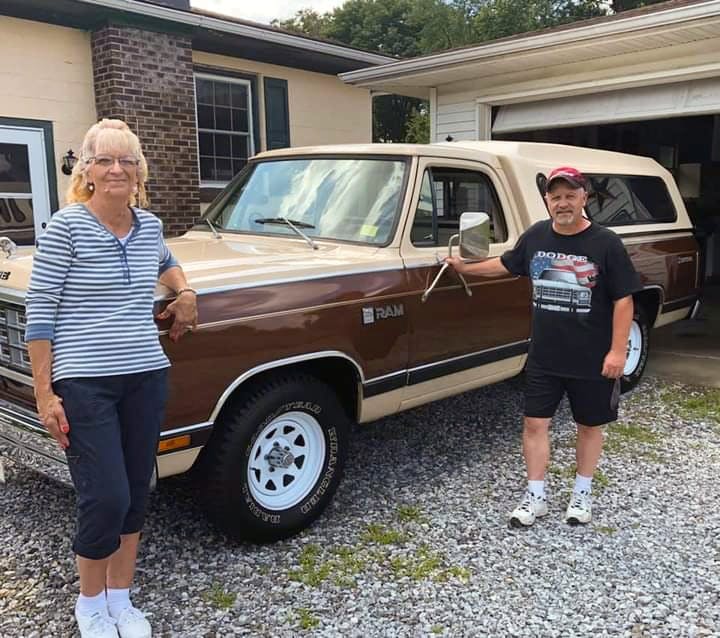 84 Dodge pickup Novotny-12