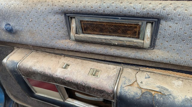 1980 Oldsmobile Ninety-Eight parts car trim detail