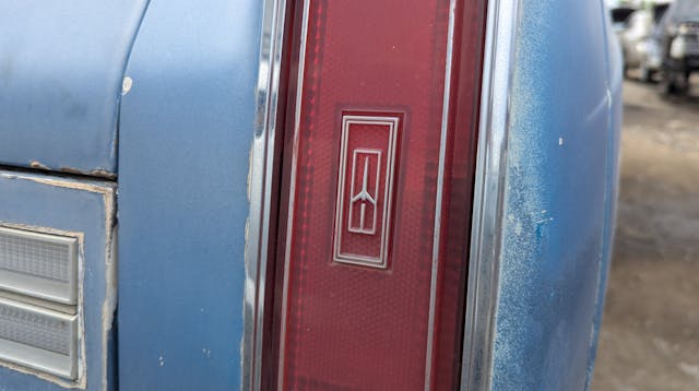 1980 Oldsmobile Ninety-Eight parts car taillight