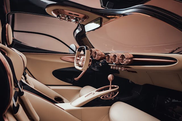 De Tomaso P72 interior