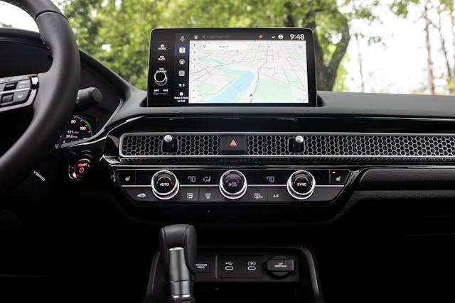 2025 Honda Civic Hatchback Sport Touring Hybrid dash infotainment