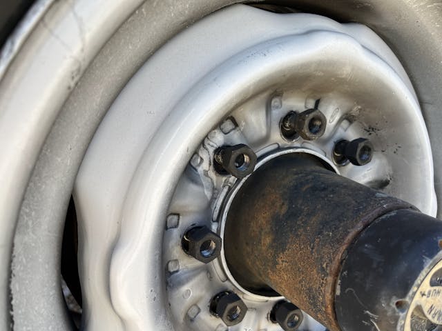 ford pickup wheel lugnuts loose