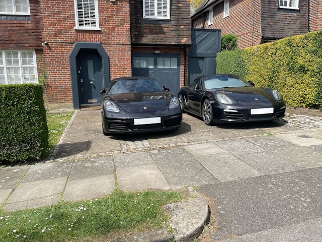his and hers Porsche Boxster carspotting