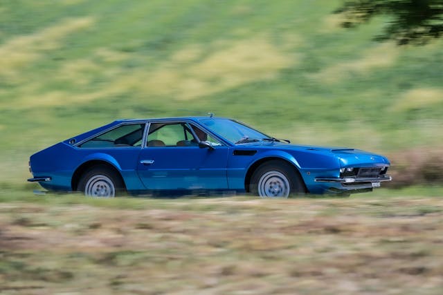 Lamborghini Jarama driving profile