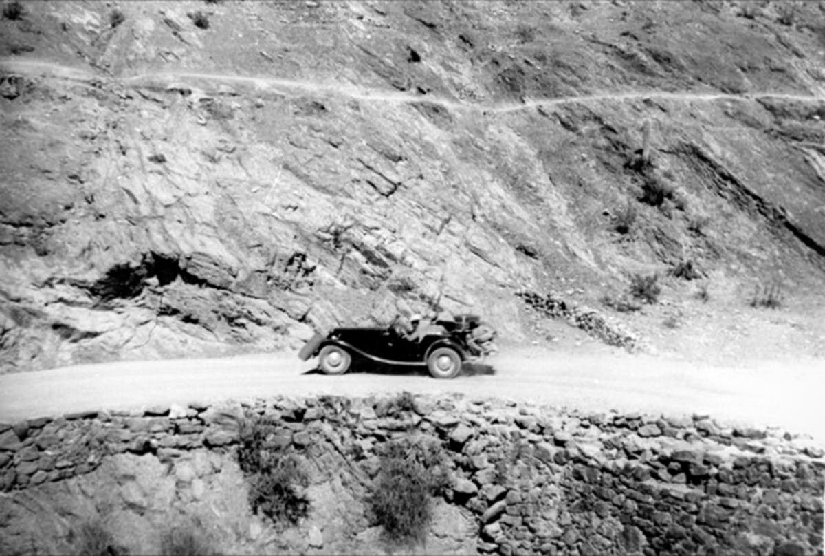 MG-Rio-Road-Trip-Unknown-blackwhite