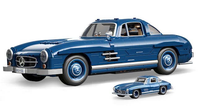 Mattel Brick Shop ™ Hot Wheels ™ Mercedes-Benz 300 SL JPG