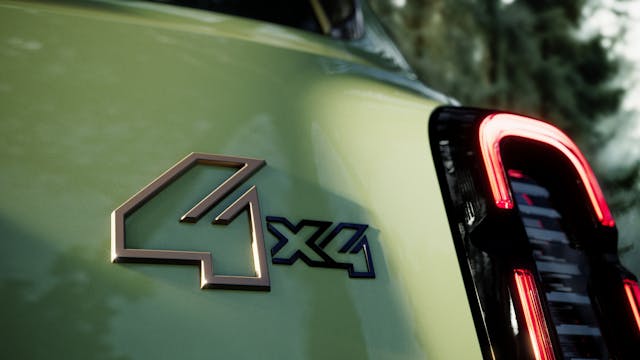 Renault 4 Savane 4x4 badge