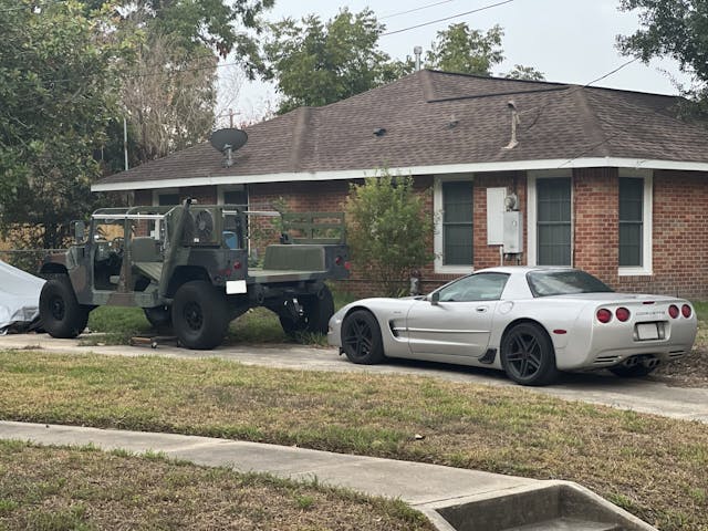C5 z06 and military Humvee two car garage carspotting