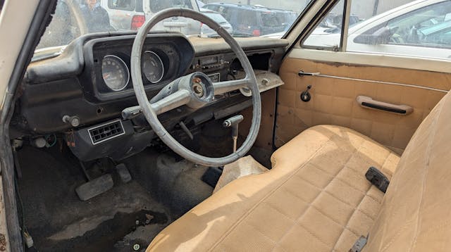 1976 Ford Courier interior dash