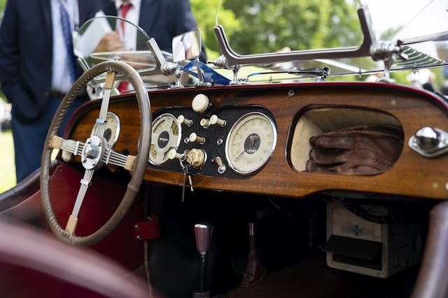 1960 Morgan Plus-4 interior dash