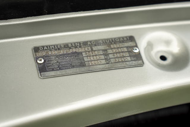 1970 Mercedes-Benz 600 Pullman Grosser Ida info badge