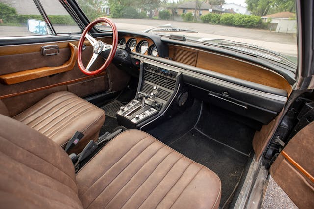 1973 BMW 3.0CS interior