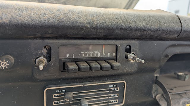 1976 Ford Courier dash radio