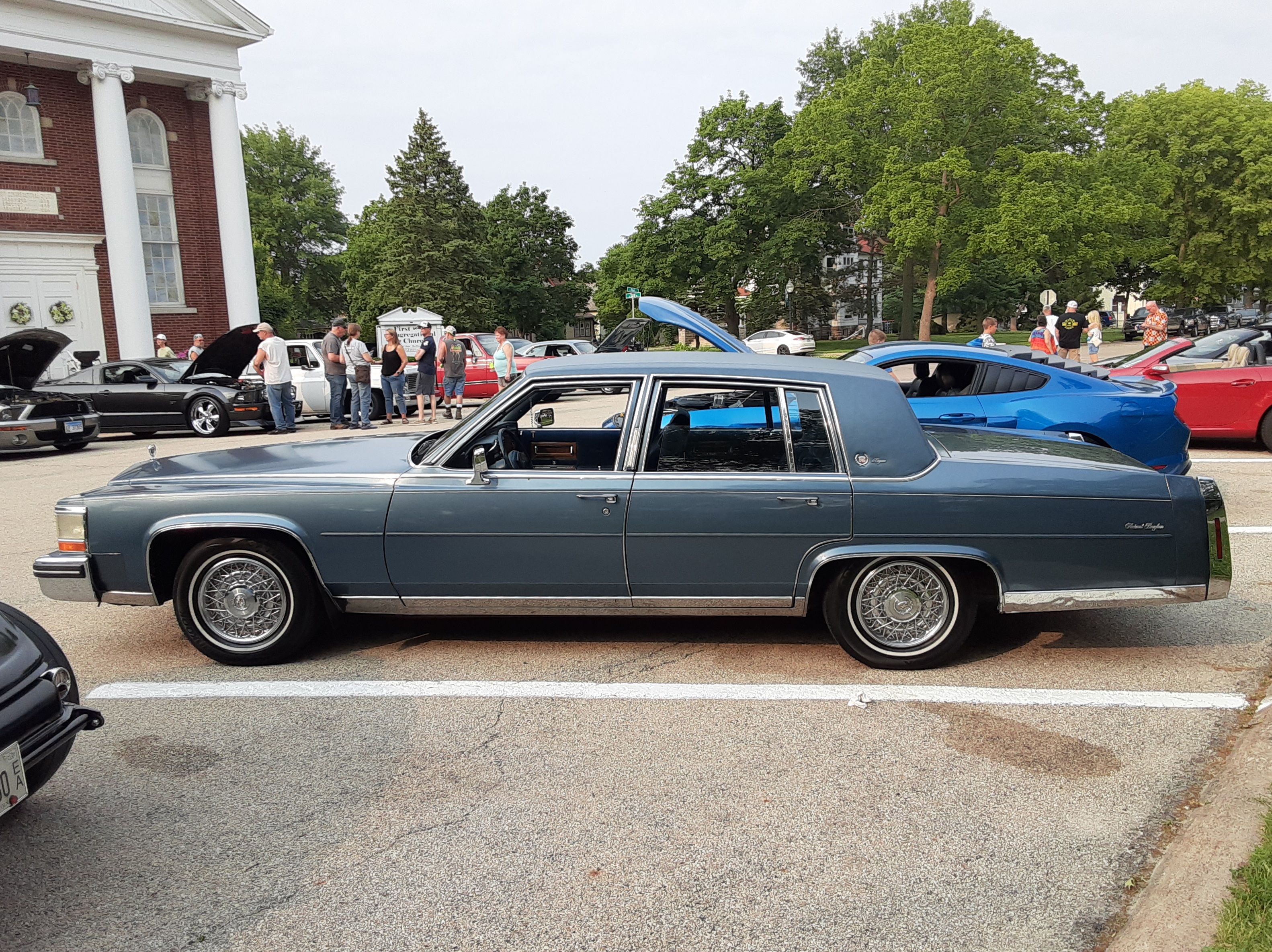 Photo Vintage Cadillac Fleetwood Brougham D'Elegance 1984 - Collection Automobile
