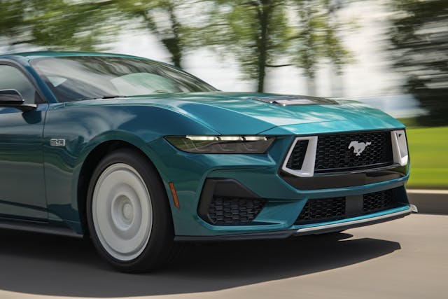 Paket Paket Dinamis Mustang FX 2026