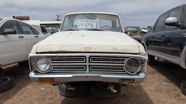 1976 Ford Courier frontal