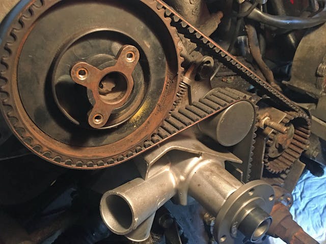 car pulleys and belts