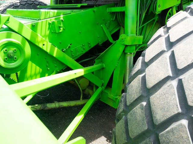 Lind Combine Derby bracing