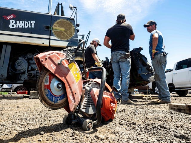 Lind Combine Derby Bandit tools