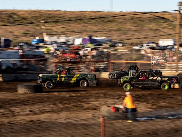 Lind Combine Derby trucks racing