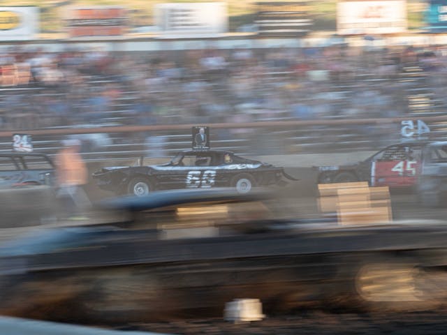Lind Combine Derby racing