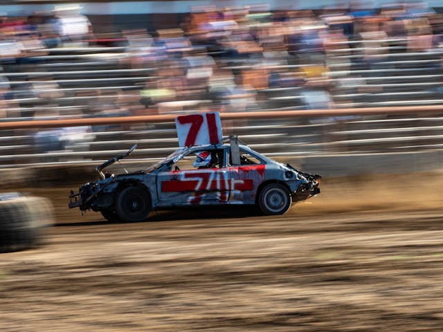 Lind Combine Derby racing