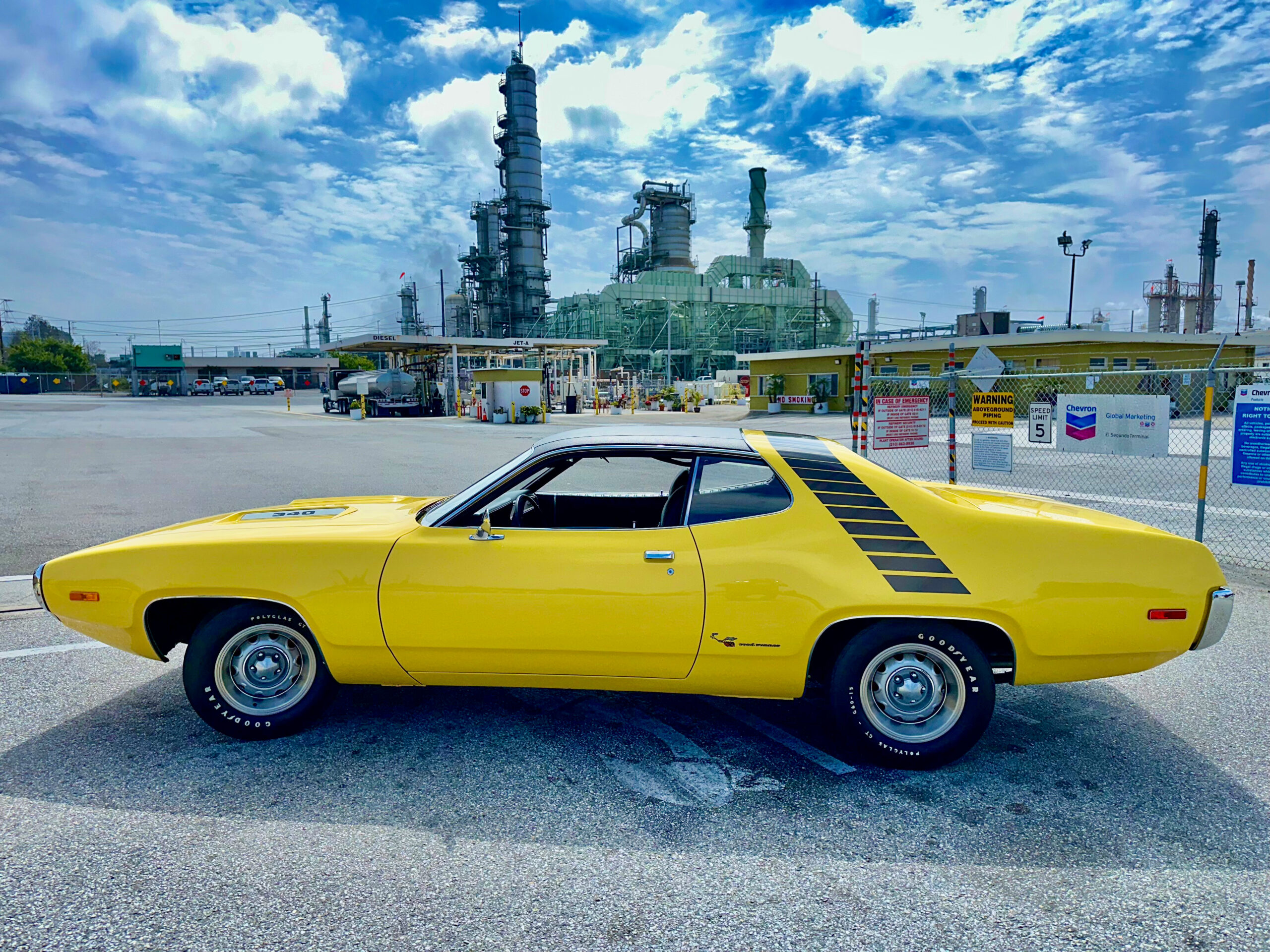 Original Owner: '72 Plymouth Road Runner Left Tire Marks Across
