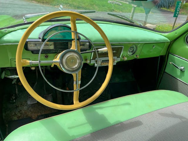 GAZ Volga interior steering wheel