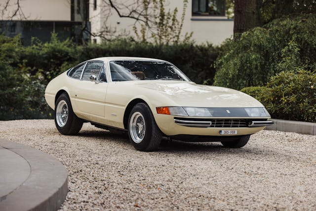 1970 Ferrari 365 GTB4 Daytona 2