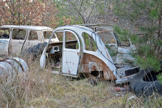 Abandoned Citroen 2CV
