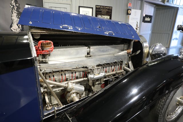Bugatti Type 41 Royale Coupe Napoleon engine