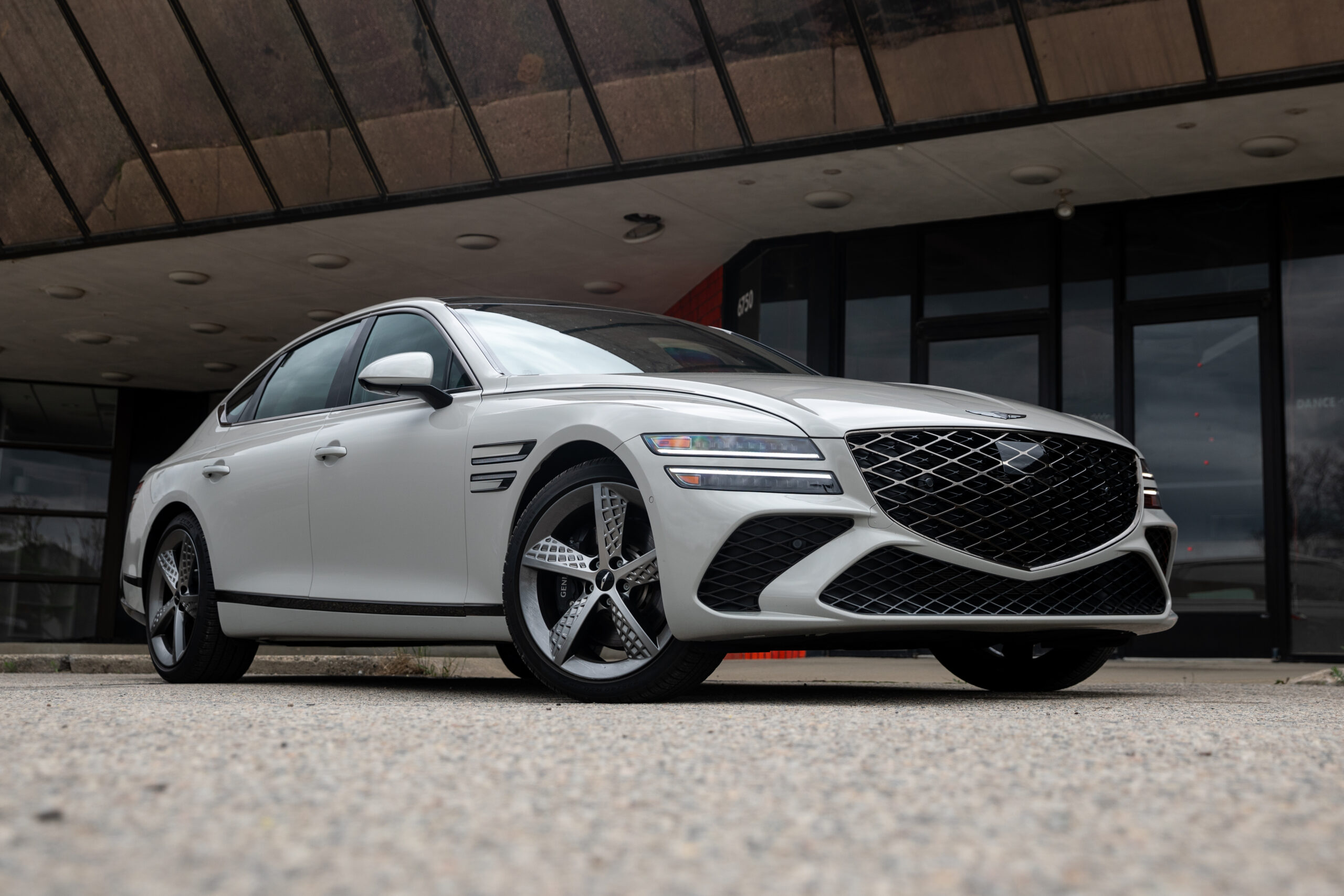 Genesis_G80__2707-scaled.jpg?