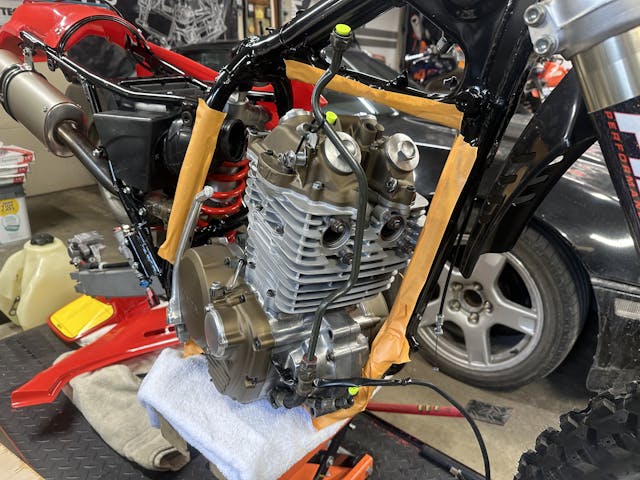 Honda XR600R engine instal