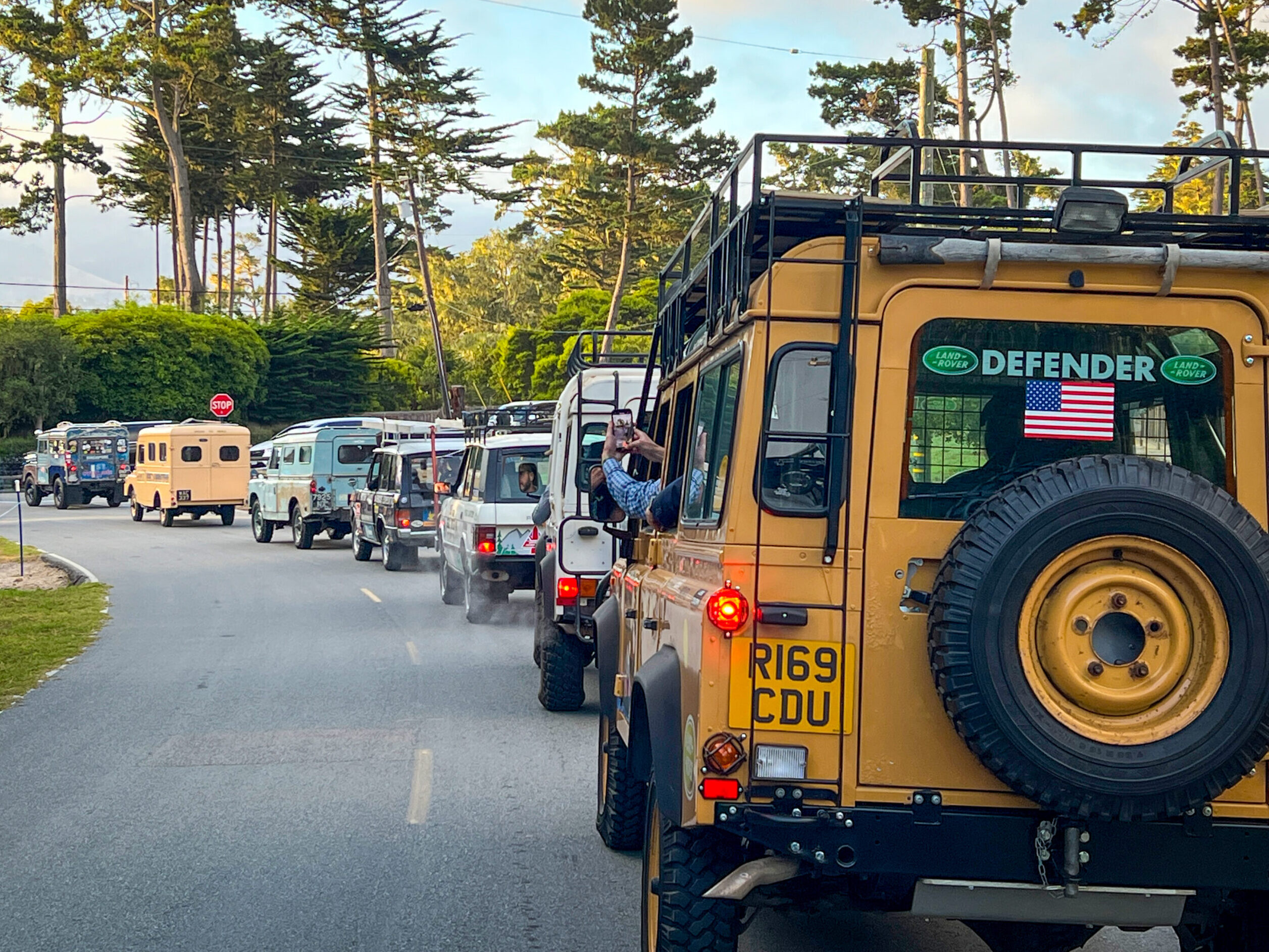Land-Rover-Camel-Trophy-Pebble