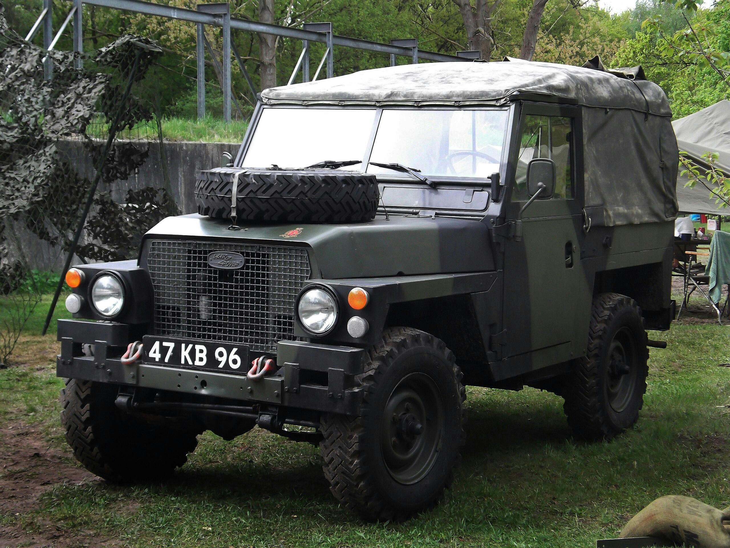 A Brief History of Military Land Rovers - Hagerty Media