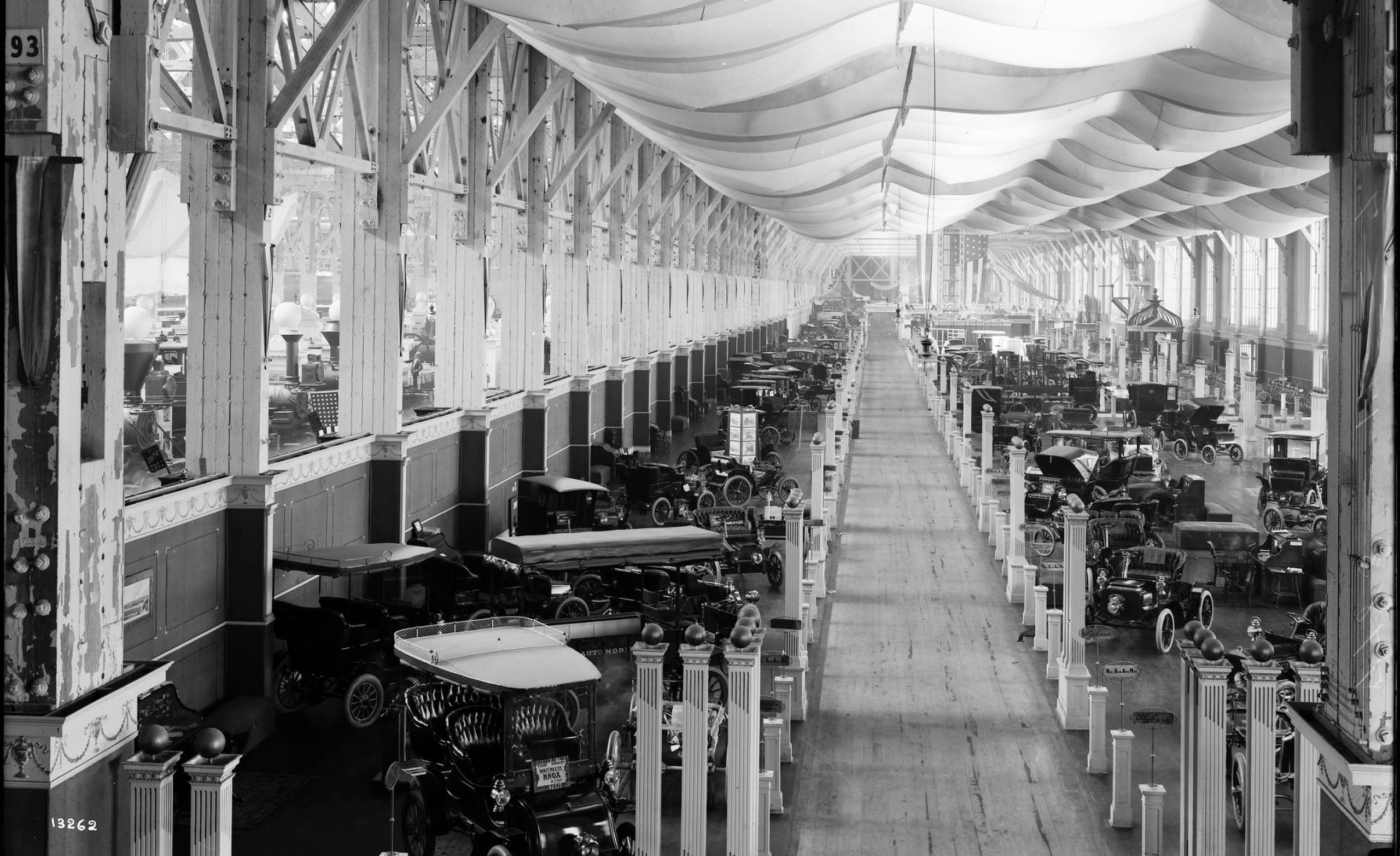 1904-Worlds-Fair-STL-Public-