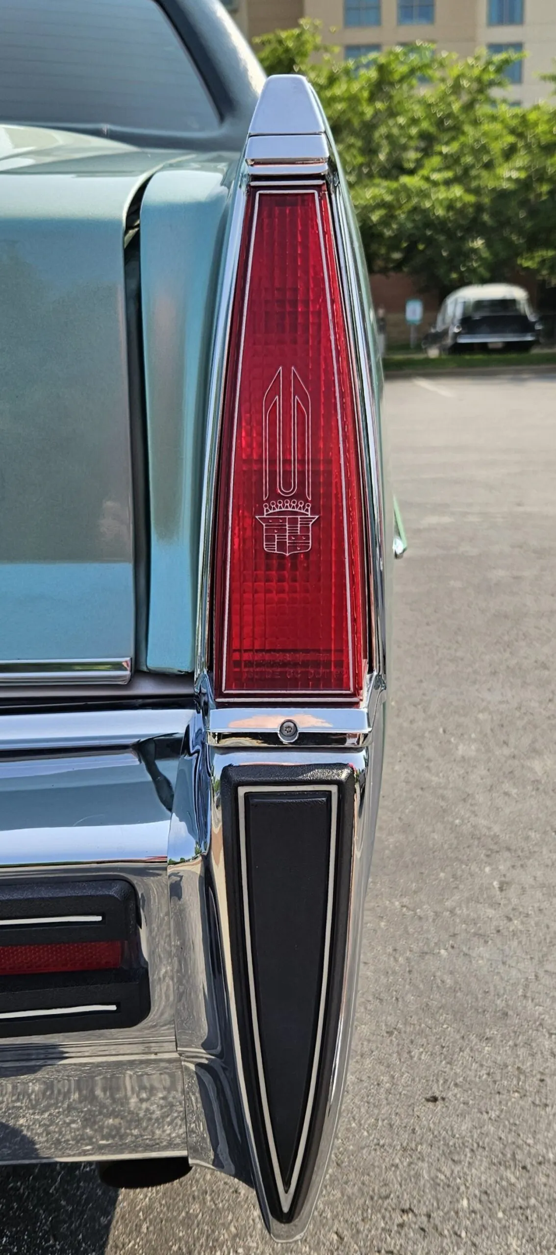 1977年凱迪拉克Fleetwood Brougham：經典魅力與時代風采