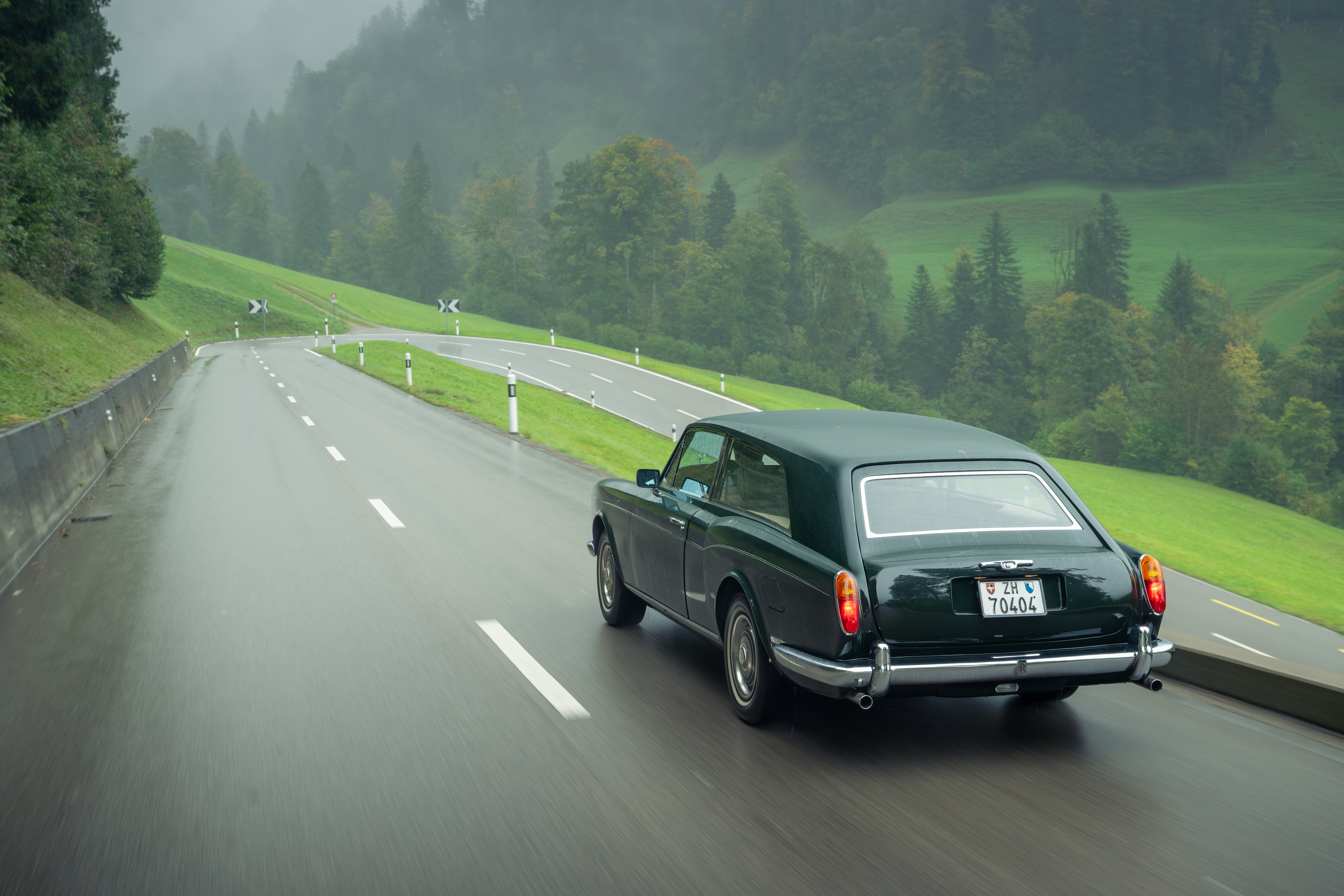 This Custom Rolls-Royce Corniche Shooting Brake Is a Jolly Good Sport ...