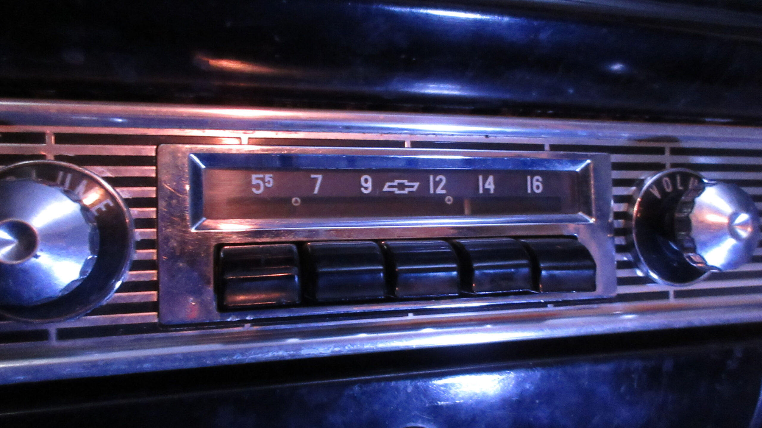 CONELRAD: The Apocalyptic Symbols on 1953–63 Car Radio Dials - Hagerty ...