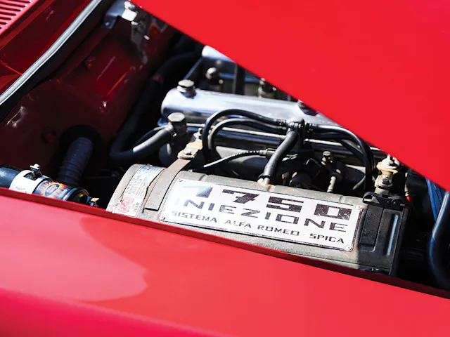 Alfa Romeo GTV engine
