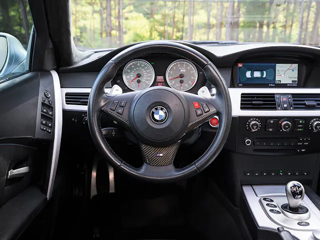 BMW M5 steering wheel dash